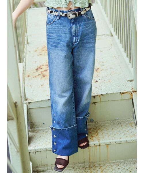 CALNAMUR(カルナムール)の「【Wrangler】デニムパンツ(デニムパンツ・レディース・ブルー/ライトブルー・X-SMALL/MEDIUM/SMALL)」の2枚目の写真