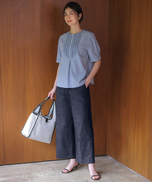 J.PRESS(ジェイプレス)の「ソフトシャンブレー ストレートパンツ(その他パンツ・レディース・ネイビー系/ライトグレー系/ダークブラウン系・T13/T15/T17)」の10枚目の写真