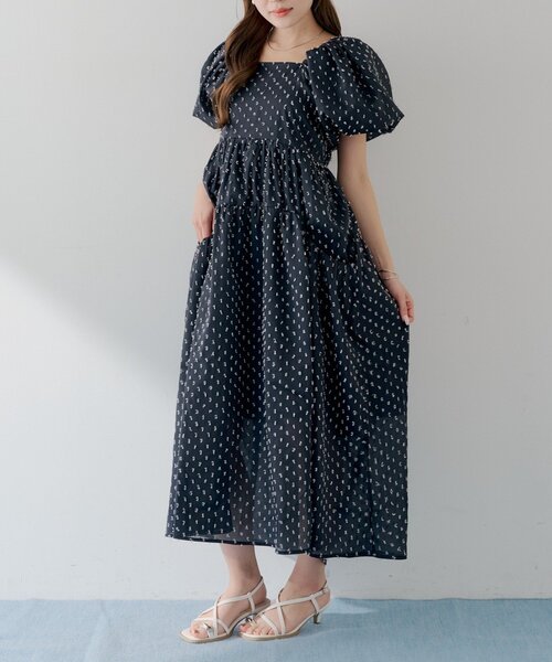 Chico(チコ)の「【SALON by Chico】メタルトングナローヒールミュール(サンダル・レディース・ブラック/アイボリー・LARGE/MEDIUM/SMALL)」の9枚目の写真