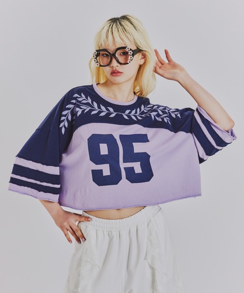 anna sui nyc(アナ スイ エヌ ワイ シー)の「カットオフNo.Tシャツ(Tシャツ/カットソー・レディース・グリーン/ワイン/ネイビー・FREE)」の8枚目の写真