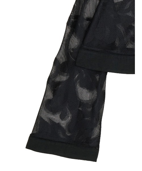 Ameri(アメリ)の「MEDI SHEER DAMASK JACQUARD BLOUSE(シャツ/ブラウス・レディース・ブラック/オフホワイト・FREE)」の4枚目の写真