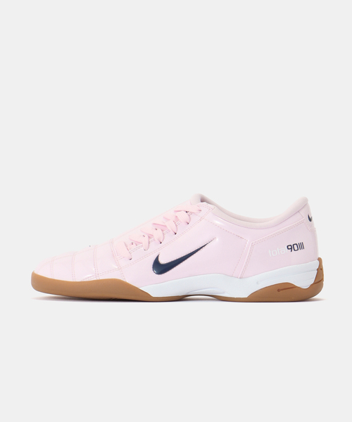 NIKE(ナイキ)の「NIKE WMNS TOTAL 90 IB5666-602(スニーカー・メンズ・ピンク・25.5cm/25cm/24.5cm/24cm/23.5cm/23cm/28cm/27.5cm/27cm/26.5cm/26cm)」の1枚目の写真