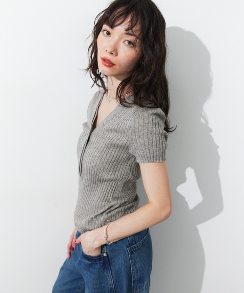 HANNE（アン）の「ヘンリーネックリブニット（ニット/セーター・レディース・グレー/ブラック・FREE）」の10枚目の写真