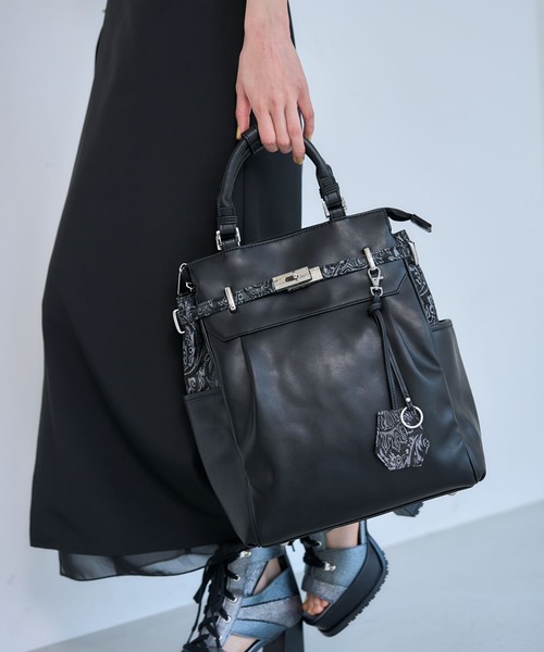HARE（ハレ）の「2WAYジャガードキリカエベルトリュック/トートバッグ(HARE)（バックパック/リュック・レディース・ブラック・FREE）」の4枚目の写真