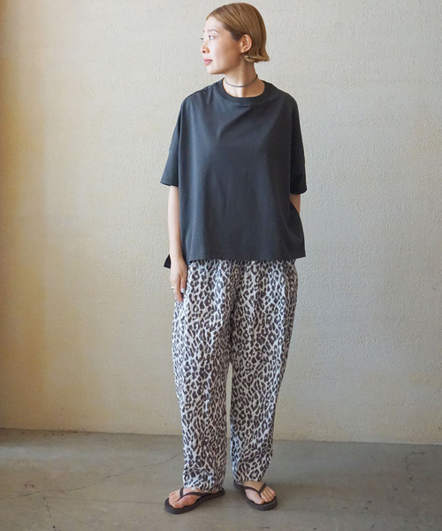 JOURNAL STANDARD LUXE(ジャーナルスタンダード ラックス)の「レオパリネン タックイージーパンツ(その他パンツ・レディース・ブラック/ブラウン系その他・SMALL/MEDIUM)」の18枚目の写真