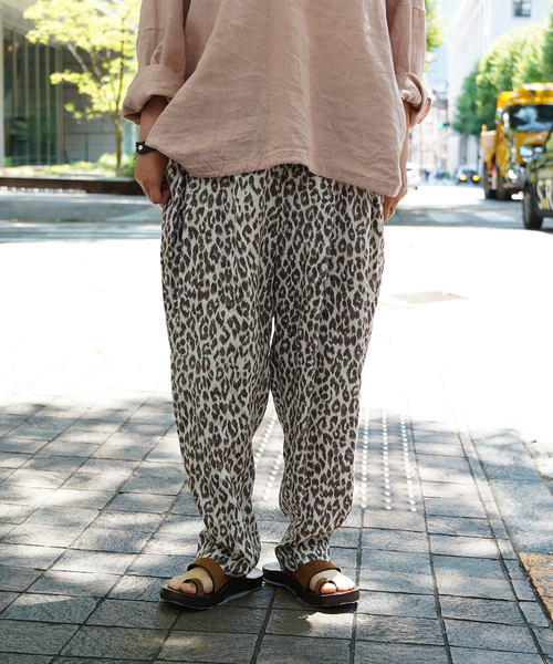 JOURNAL STANDARD LUXE(ジャーナルスタンダード ラックス)の「レオパリネン タックイージーパンツ(その他パンツ・レディース・ブラック/ブラウン系その他・SMALL/MEDIUM)」の14枚目の写真