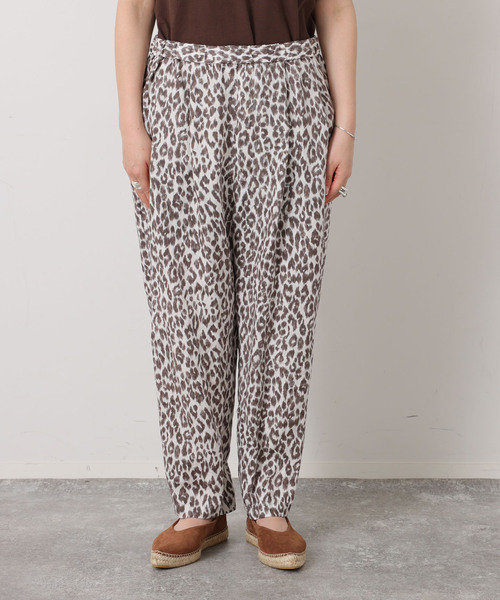JOURNAL STANDARD LUXE(ジャーナルスタンダード ラックス)の「レオパリネン タックイージーパンツ(その他パンツ・レディース・ブラック/ブラウン系その他・SMALL/MEDIUM)」の8枚目の写真