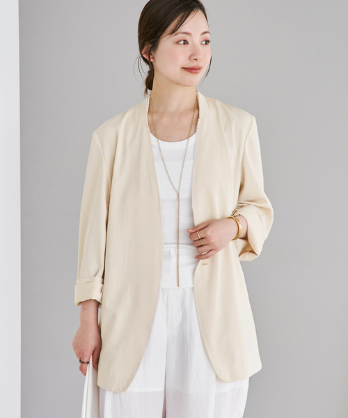 plage(プラージュ)の「《追加》Light nocollar ジャケット 2(ノーカラージャケット・レディース・アイボリー/ブラック・38/36)」の2枚目の写真