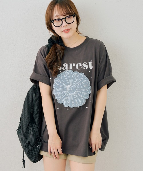 Another Branch olive des olive(アナザーブランチオリーブデオリーブ)の「お花×ラインストーンBIGTシャツ(Tシャツ/カットソー・レディース・ホワイト系その他/オフホワイト/スミクロ/ブラック系その他・FREE)」の4枚目の写真