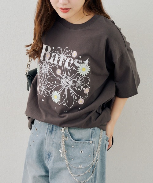 Another Branch olive des olive(アナザーブランチオリーブデオリーブ)の「お花×ラインストーンBIGTシャツ(Tシャツ/カットソー・レディース・ホワイト系その他/オフホワイト/スミクロ/ブラック系その他・FREE)」の13枚目の写真