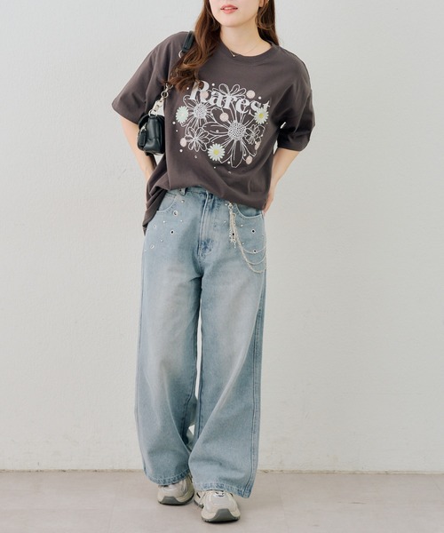 Another Branch olive des olive(アナザーブランチオリーブデオリーブ)の「お花×ラインストーンBIGTシャツ(Tシャツ/カットソー・レディース・ホワイト系その他/オフホワイト/スミクロ/ブラック系その他・FREE)」の12枚目の写真