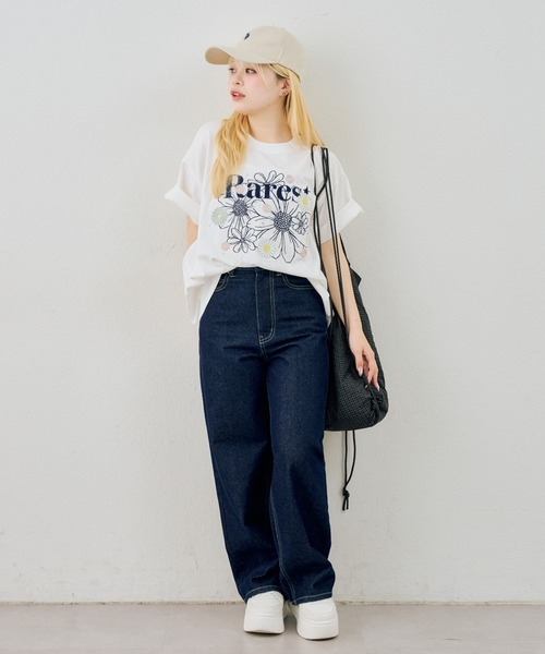 Another Branch olive des olive(アナザーブランチオリーブデオリーブ)の「お花×ラインストーンBIGTシャツ(Tシャツ/カットソー・レディース・ホワイト系その他/オフホワイト/スミクロ/ブラック系その他・FREE)」の5枚目の写真