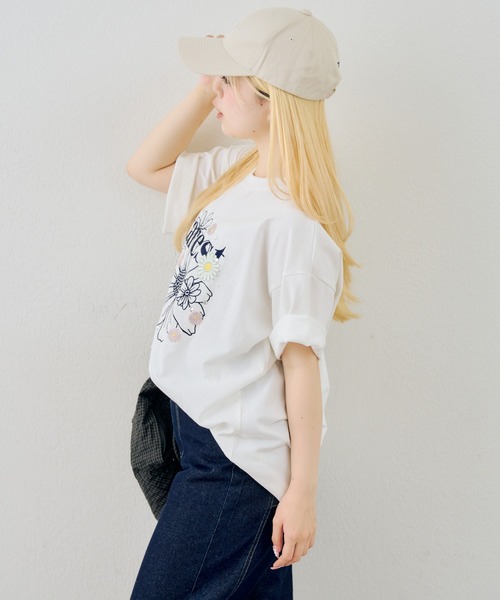 Another Branch olive des olive(アナザーブランチオリーブデオリーブ)の「お花×ラインストーンBIGTシャツ(Tシャツ/カットソー・レディース・ホワイト系その他/オフホワイト/スミクロ/ブラック系その他・FREE)」の7枚目の写真