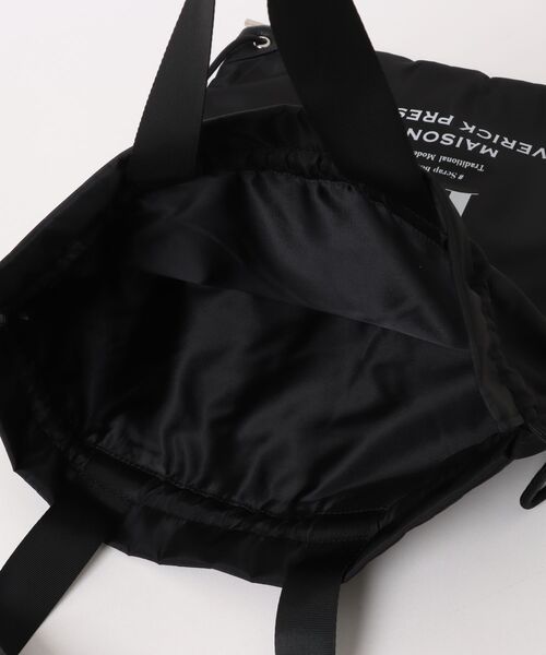 Scrap Book（スクラップブック）の「【MAISON MAVERICK PRESENTS 】MAVERICK LOGO Nylon Bag（バックパック/リュック・レディース・ブラック・FREE）」の3枚目の写真