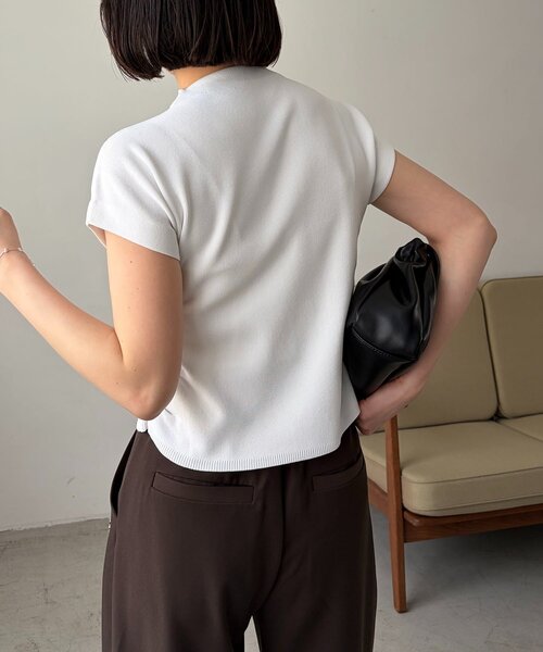 CAPRICIEUX LE'MAGE(カプリシューレマージュ)の「【接触冷感】ハーフネックフレンチニット(ニット/セーター・レディース・ホワイト/ブラック/グレイッシュベージュ・FREE)」の15枚目の写真