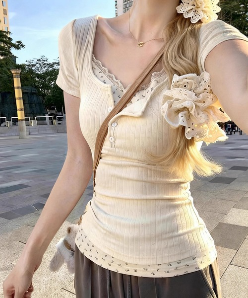 HALEY PESCA（ヘーリーペスカ）の「HALEY PESCA/レイヤード風ヘンリーネック　小花柄リブカットソー（Tシャツ/カットソー・レディース・ブルー/ピンク/ネイビー/アイボリー・SMALL/MEDIUM）」の6枚目の写真