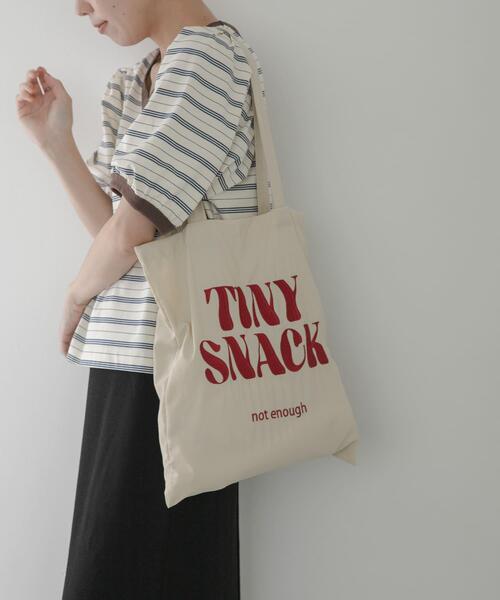 URBAN RESEARCH Sonny Label(アーバンリサーチサニーレーベル)の「ナイロン刺繍トートバッグ(トートバッグ・レディース・ブラウン/オフホワイト/ブルー・ONE)」の2枚目の写真