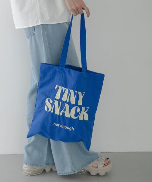 URBAN RESEARCH Sonny Label(アーバンリサーチサニーレーベル)の「ナイロン刺繍トートバッグ(トートバッグ・レディース・ブラウン/オフホワイト/ブルー・ONE)」の10枚目の写真