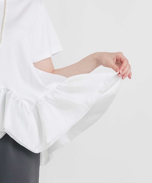 PICCIN PERLA(ピッチンペルラ)の「マーメイドペプラムプルオーバー(Tシャツ/カットソー・レディース・オフホワイト/ブラック・M)」の4枚目の写真