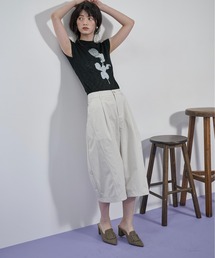 タッククロップドカーブパンツ