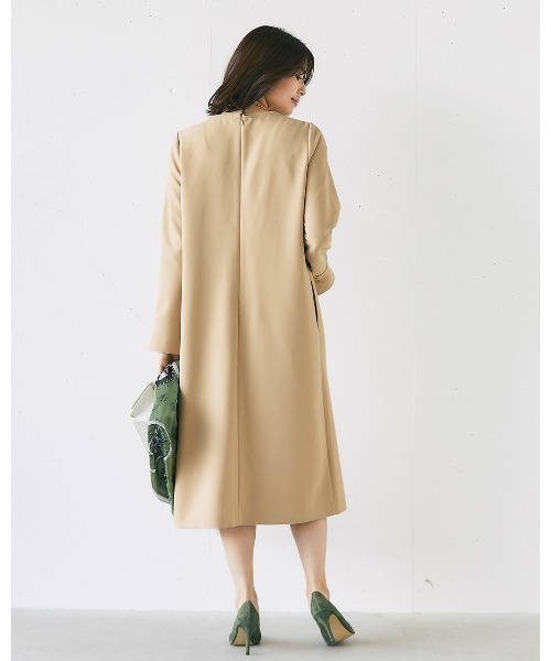 DoCLASSE（ ドゥクラッセ）の「スポンジWクロス・Aラインワンピース（ワンピース・レディース・ダークネイビー/ベージュ/セージグリーン/オフホワイト・11/9/13/15 /7）」の19枚目の写真