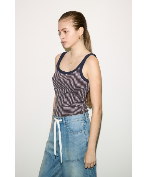 THROW by SLY（スローバイスライ）の「MillerxTHROW U/N TANKTHROW ミラースローユーネックタンク 夏服 秋服（タンクトップ・レディース・パープル系その他/ブラウン系その他2・FREE）」の5枚目の写真