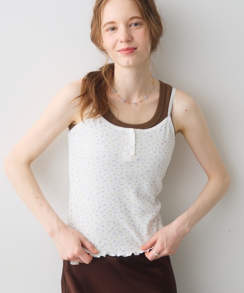 Crisp（クリスプ）の「flower henley cami / フラワーヘンリーキャミ（キャミソール・レディース・ホワイト/アイボリー・FREE）」の3枚目の写真