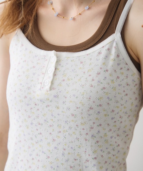 Crisp（クリスプ）の「flower henley cami / フラワーヘンリーキャミ（キャミソール・レディース・ホワイト/アイボリー・FREE）」の6枚目の写真