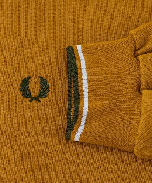 FRED PERRY（フレッドペリー）の「【WEB先行予約】[FRED PERRY/フレッドペリー] 別注 フードロゴ刺繍 スウェットジップパーカー（パーカー・レディース・ブラック/キャメル・L/M/S/XL）」の17枚目の写真