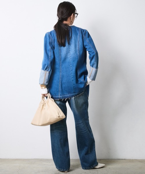 CHIC STYLE(シックスタイル)の「綿100%ノーカラーデニムシャツ<大きいサイズ有>シックスタイル(シャツ/ブラウス・レディース・ブルー系・5L/4L/3L/LL/L/M)」の4枚目の写真