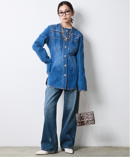 CHIC STYLE(シックスタイル)の「綿100%ノーカラーデニムシャツ<大きいサイズ有>シックスタイル(シャツ/ブラウス・レディース・ブルー系・5L/4L/3L/LL/L/M)」の7枚目の写真