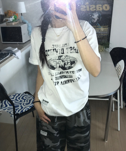 SEW-B(ソービー)の「TEXXT オーバーサイズ半袖Tシャツ(Tシャツ/カットソー・レディース・その他・FREE)」の1枚目の写真