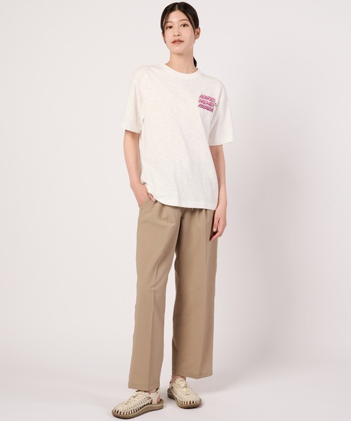 Arnold Palmer(アーノルドパーマー)の「シェア アロハモチーフ Tシャツ(Tシャツ/カットソー・レディース・ホワイト/ネイビー/レッド・L/M/S/LL/XS)」の9枚目の写真