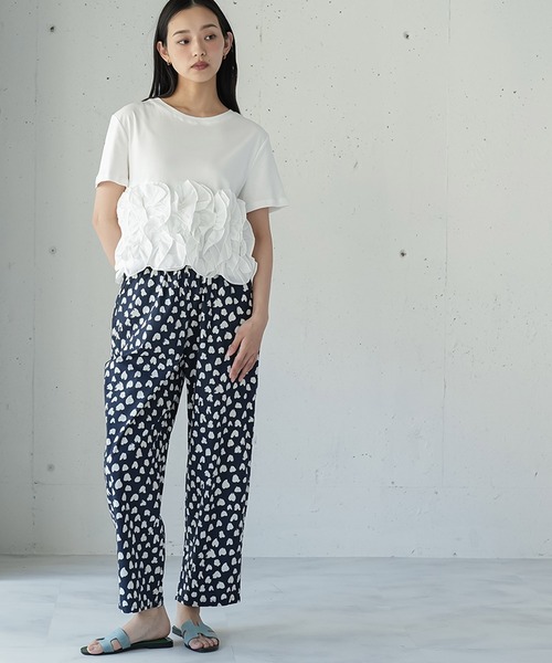mili an deni(ミリアンデニ)の「裾ウェーブフリルTシャツ(Tシャツ/カットソー・レディース・オフホワイト/ブラック・M)」の13枚目の写真
