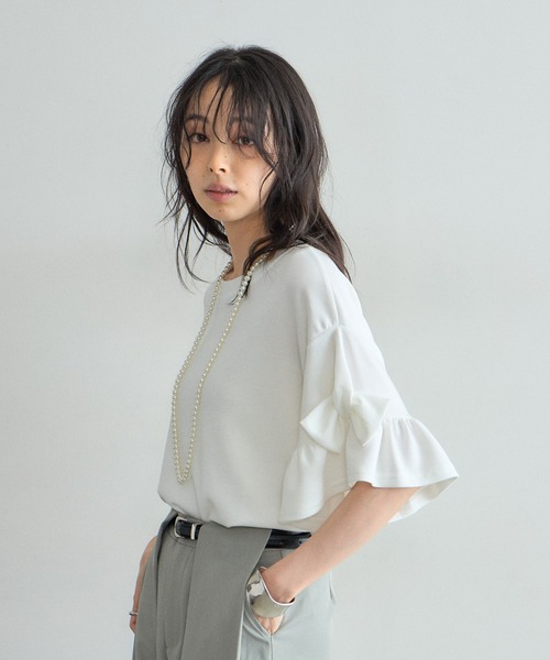 &. NOSTALGIA(アンドドットノスタルジア)の「袖リボンプルオーバー(Tシャツ/カットソー・レディース・ホワイト/ブラック・M)」の5枚目の写真