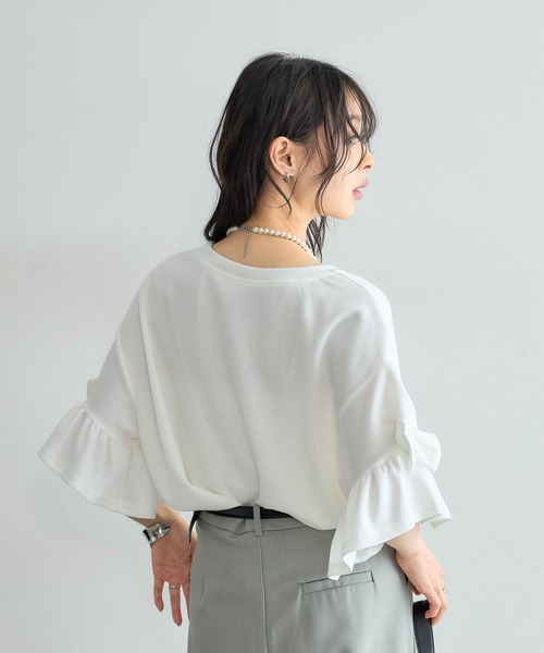 &. NOSTALGIA(アンドドットノスタルジア)の「袖リボンプルオーバー(Tシャツ/カットソー・レディース・ホワイト/ブラック・M)」の7枚目の写真