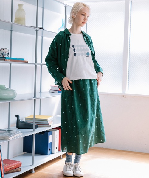 POU DOU DOU(プードゥドゥ)の「ドットボーダープリントトップス(Tシャツ/カットソー・レディース・ネイビー/オフホワイト/グリーン・3)」の11枚目の写真