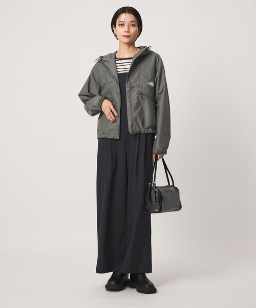 THE NORTH FACE(ザノースフェイス)の「【WEB限定】<THE NORTH FACE>ショート コンパクトジャケット(マウンテンパーカー・レディース・ベージュ/ブラック/グレー系・L/M)」の7枚目の写真
