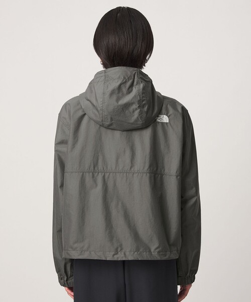 THE NORTH FACE(ザノースフェイス)の「【WEB限定】<THE NORTH FACE>ショート コンパクトジャケット(マウンテンパーカー・レディース・ベージュ/ブラック/グレー系・L/M)」の11枚目の写真