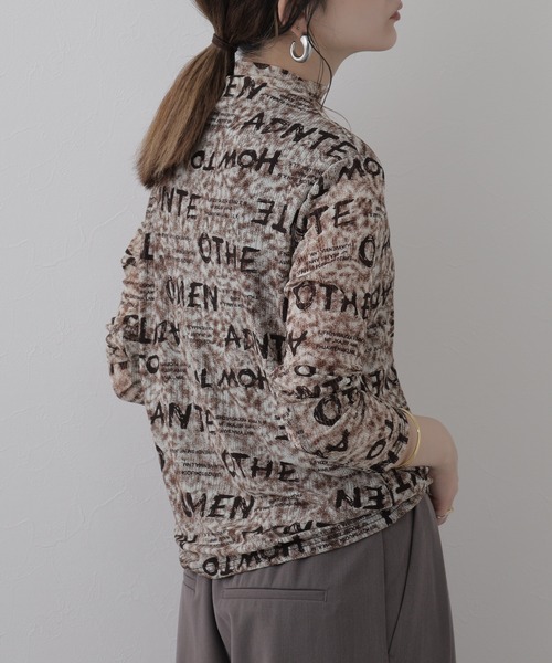 FUNALIVE(ファンアライブ)の「アルファベット英字柄モックネックカットソー 長袖(Tシャツ/カットソー・レディース・ベージュ・FREE)」の16枚目の写真