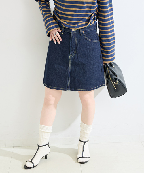 Lee(リー)の「【WEB+一部店舗限定】ウォッシャブル / Lee / リー MINI SKIRT(デニムスカート・レディース・ネイビー/ライトブルー・SMALL/MEDIUM)」の1枚目の写真