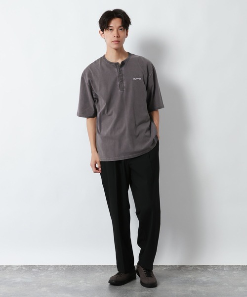 GLOBAL WORK(グローバルワーク)の「ピグメントヘンリーネックTシャツ/1054516(Tシャツ/カットソー・メンズ・ダークブラウン/オフホワイト/チャコールグレー/グリーン系その他6・SMALL/MEDIUM/LARGE)」の11枚目の写真
