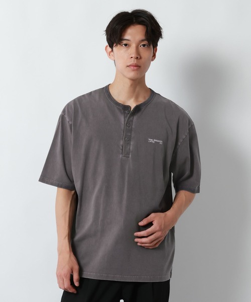 GLOBAL WORK(グローバルワーク)の「ピグメントヘンリーネックTシャツ/1054516(Tシャツ/カットソー・メンズ・ダークブラウン/オフホワイト/チャコールグレー/グリーン系その他6・SMALL/MEDIUM/LARGE)」の14枚目の写真