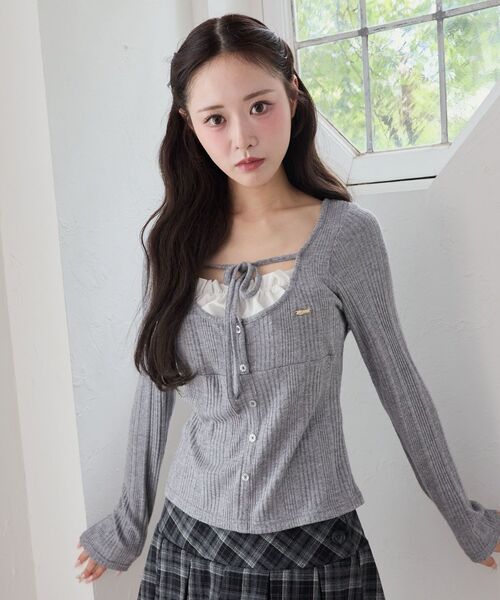 MAJESTIC LEGON(マジェスティックレゴン)の「リボンレイヤードライクトップス(Tシャツ/カットソー・レディース・グレー/モカ/アイボリー/ブラック・MEDIUM)」の3枚目の写真