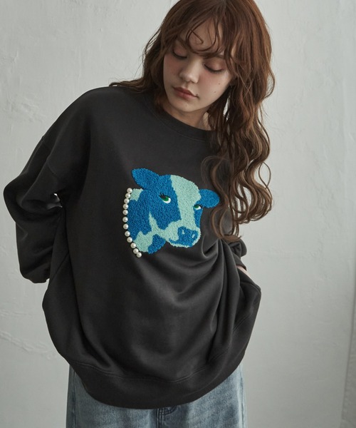 notch.(ノッチ)の「パールネックレス ウシ サガラ刺繍スウェット(スウェット・レディース・アイボリー/杢グレー/チャコール・M)」の1枚目の写真