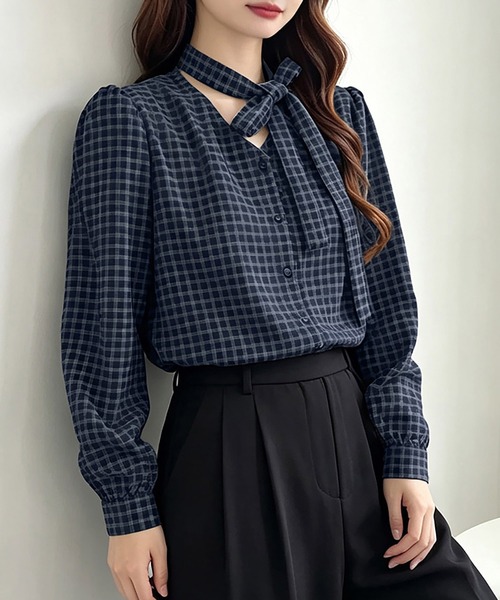 Doux Belle(ドゥーベル)の「チェック柄ボウタイ風デザイン長袖ブラウス(シャツ/ブラウス・レディース・ネイビー・X-LARGE/LARGE/MEDIUM)」の6枚目の写真