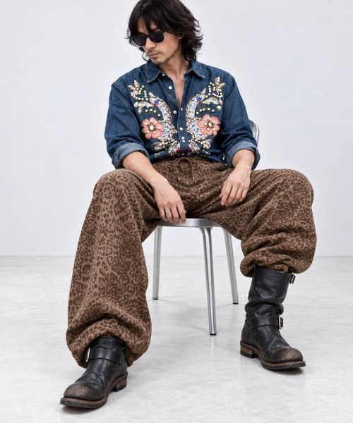 KAMINARI_TOKIO(カミナリトキオ)の「レオパード柄裾ドロストワイドパンツ(チノパンツ・レディース・フューシャピンク/ピンク/チャコールグレー/ブラウン/グレー・FREE)」の16枚目の写真