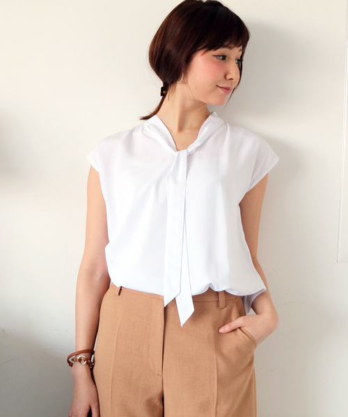 N.(N. Natural Beauty Basic)(エヌエヌナチュラルビューティーベーシック)の「リボンタイブラウス(シャツ/ブラウス・レディース・ネイビー/ホワイト/ピンク/ホワイト系その他・MEDIUM)」の2枚目の写真