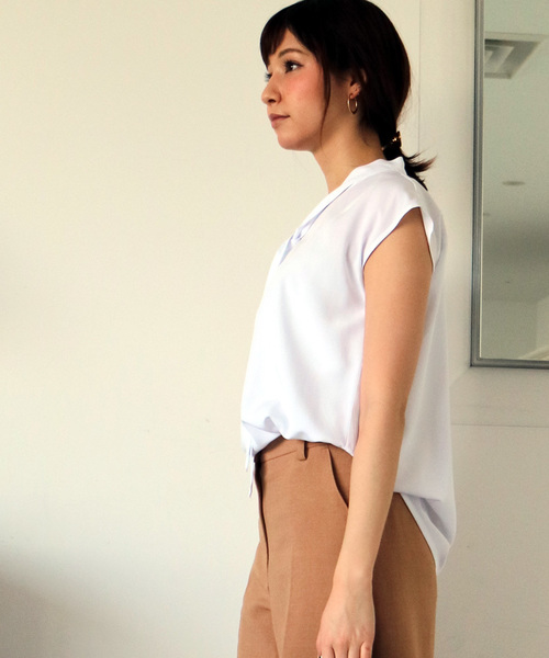 N.(N. Natural Beauty Basic)(エヌエヌナチュラルビューティーベーシック)の「リボンタイブラウス(シャツ/ブラウス・レディース・ネイビー/ホワイト/ピンク/ホワイト系その他・MEDIUM)」の9枚目の写真