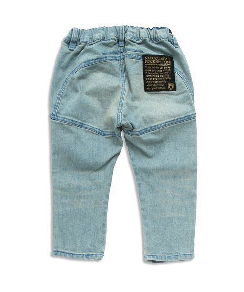 Seraph(セラフ)の「テーパードデニムパンツ(10分丈)(デニムパンツ・キッズ・サックスブルー/ネイビー/アイボリー・120/100/130/110/90/95/80/140)」の12枚目の写真